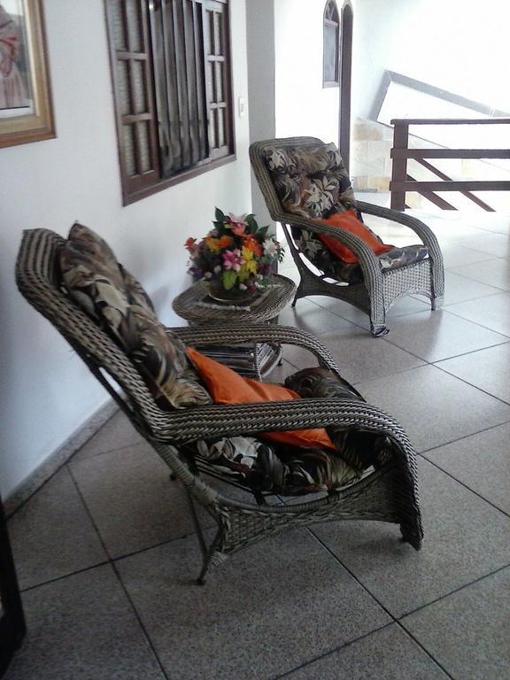 Suites Tropicana Guesthouse Кабу-Фриу Экстерьер фото